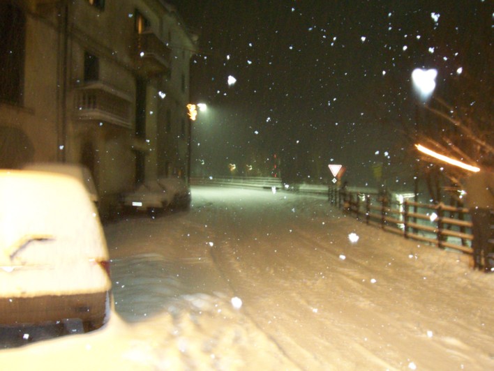  Image name: molino 2008 263.jpg 
 width: 708 pixel 
 height: 532 pixel 
 Size: 78133 bytes 
 Click to enlarge 